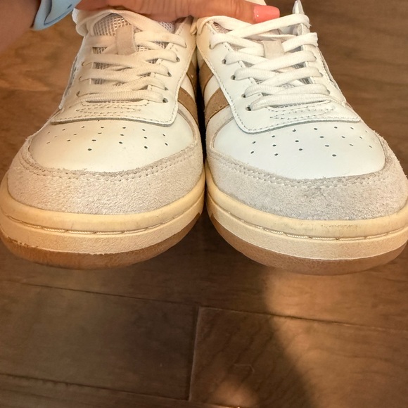 White and beige suede sneakers - Picture 5 of 8